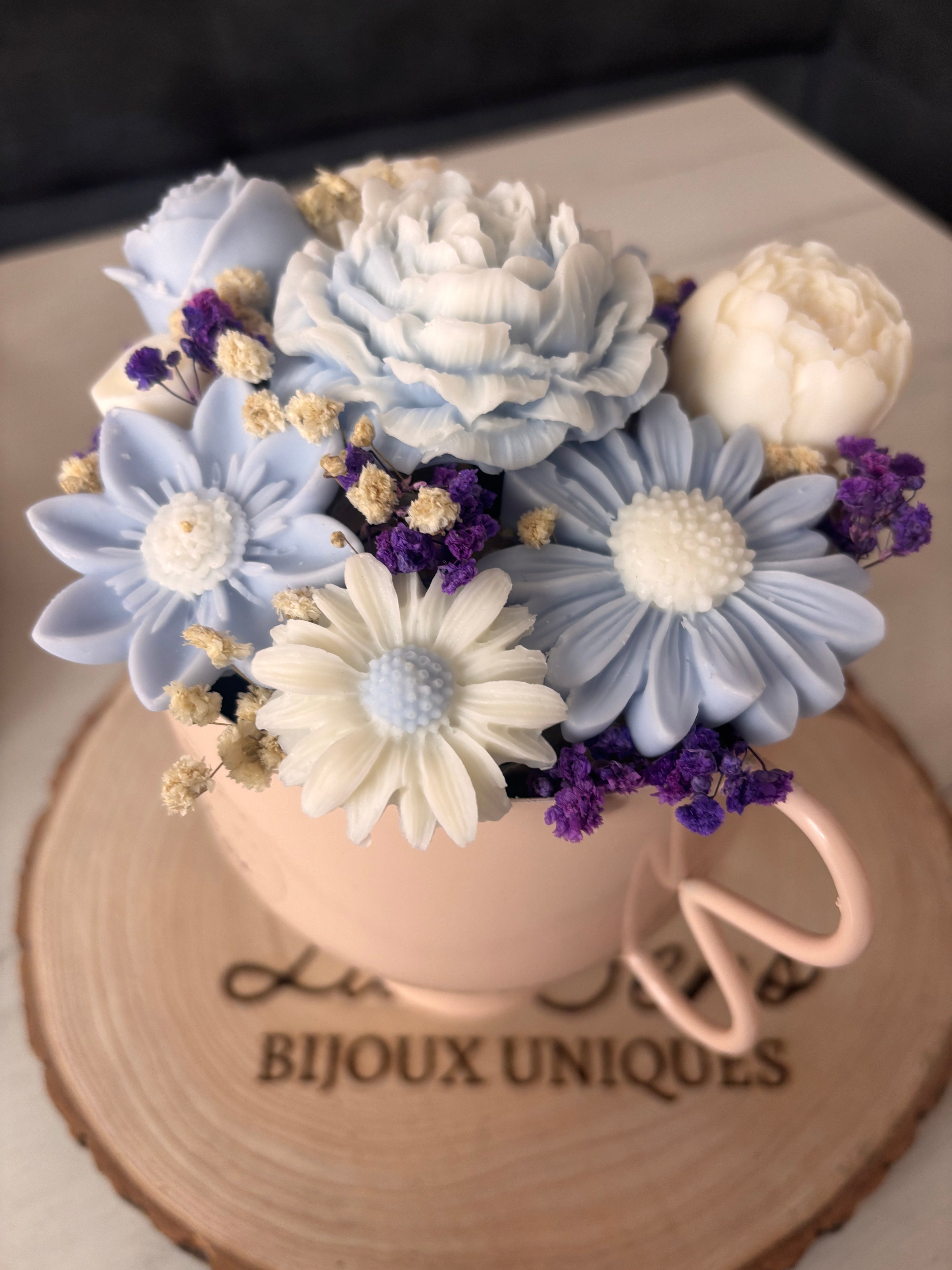 bouquet bleuté