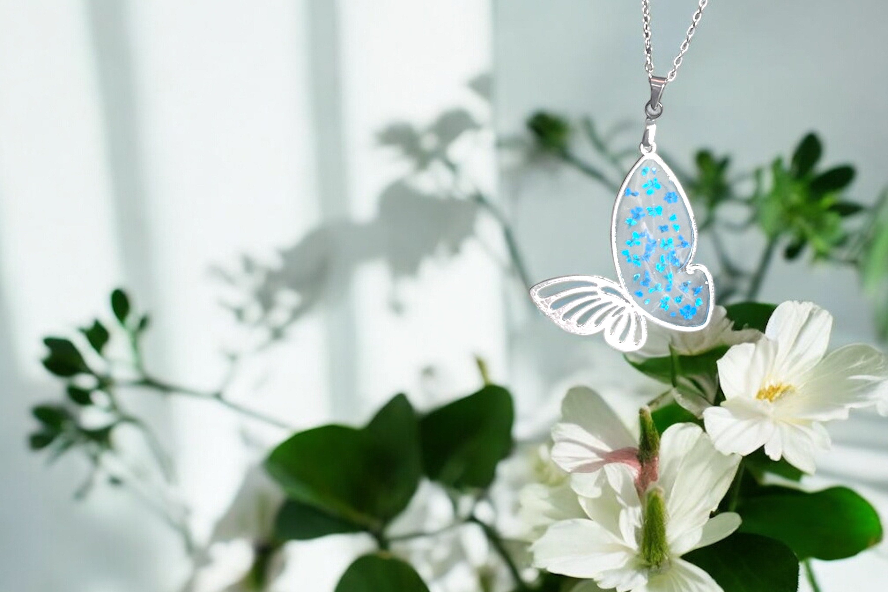 Ailes bleues